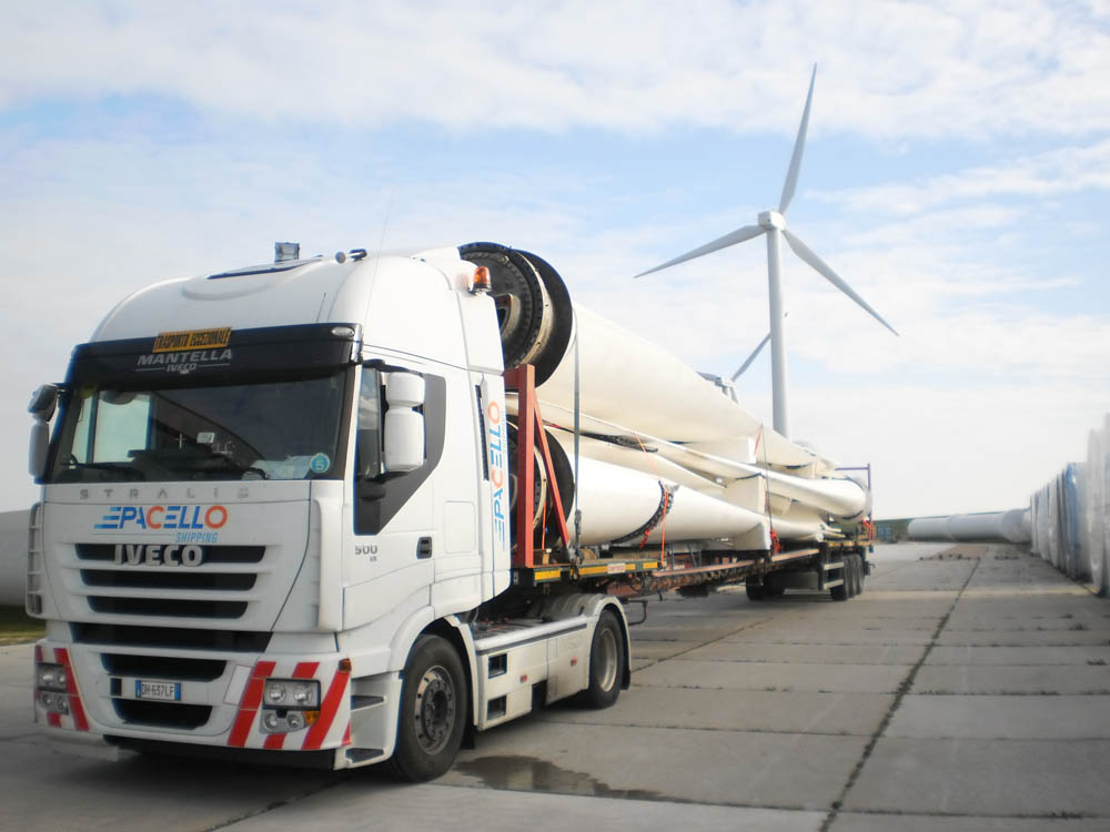 pacello shipping spedizioni wind service trasporti eccezionali movimentazioni industriali