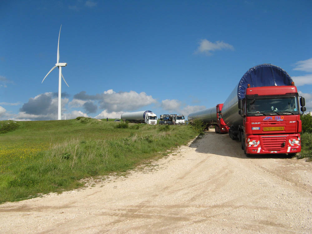 pacello shipping spedizioni wind service trasporti eccezionali movimentazioni industriali